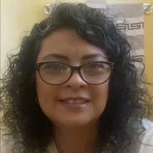 Meet your Posher, Perla